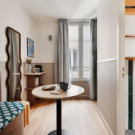 Aparthotel Edgar Montmartre - Paul 4*